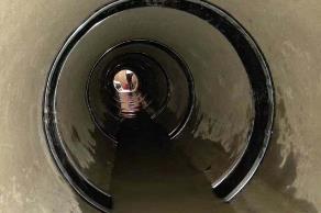 保定曲阳高压清洗管道公司分享下非开挖管道修复技术