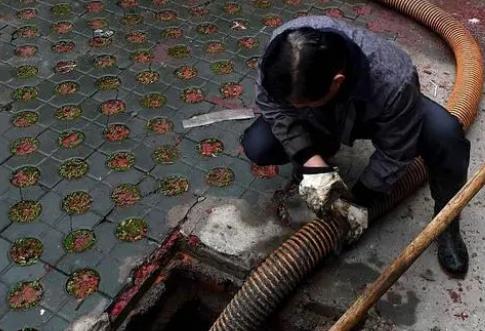 保定曲阳高压清洗管道公司分享下为什么要高压清洗板换